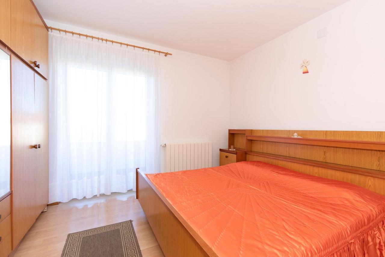 2-Bedroom Krk Apartment - Near Krk Beaches & Town! Krk Town Zewnętrze zdjęcie
